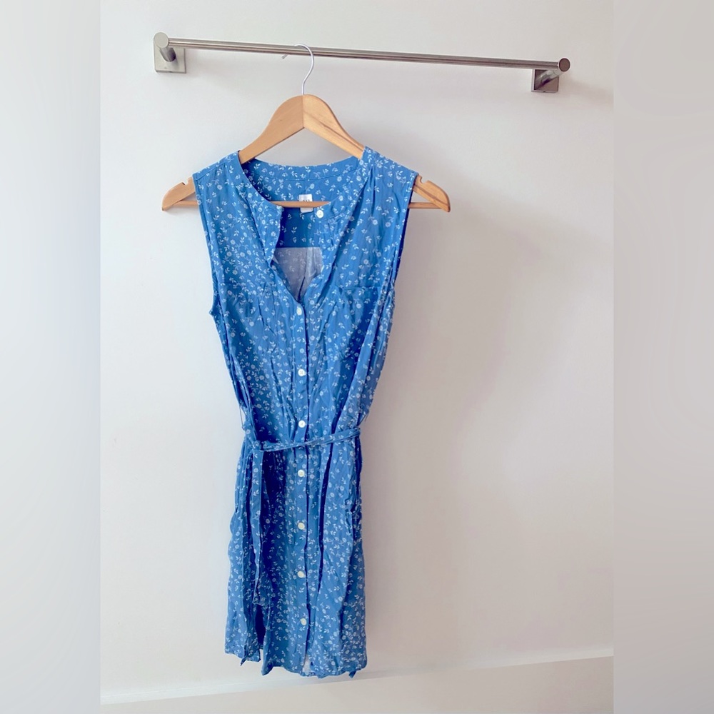Gap sleeveless button-down shirt dress with waist tie